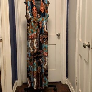 🦋 3 for $10 sleeveless dress with beautiful print